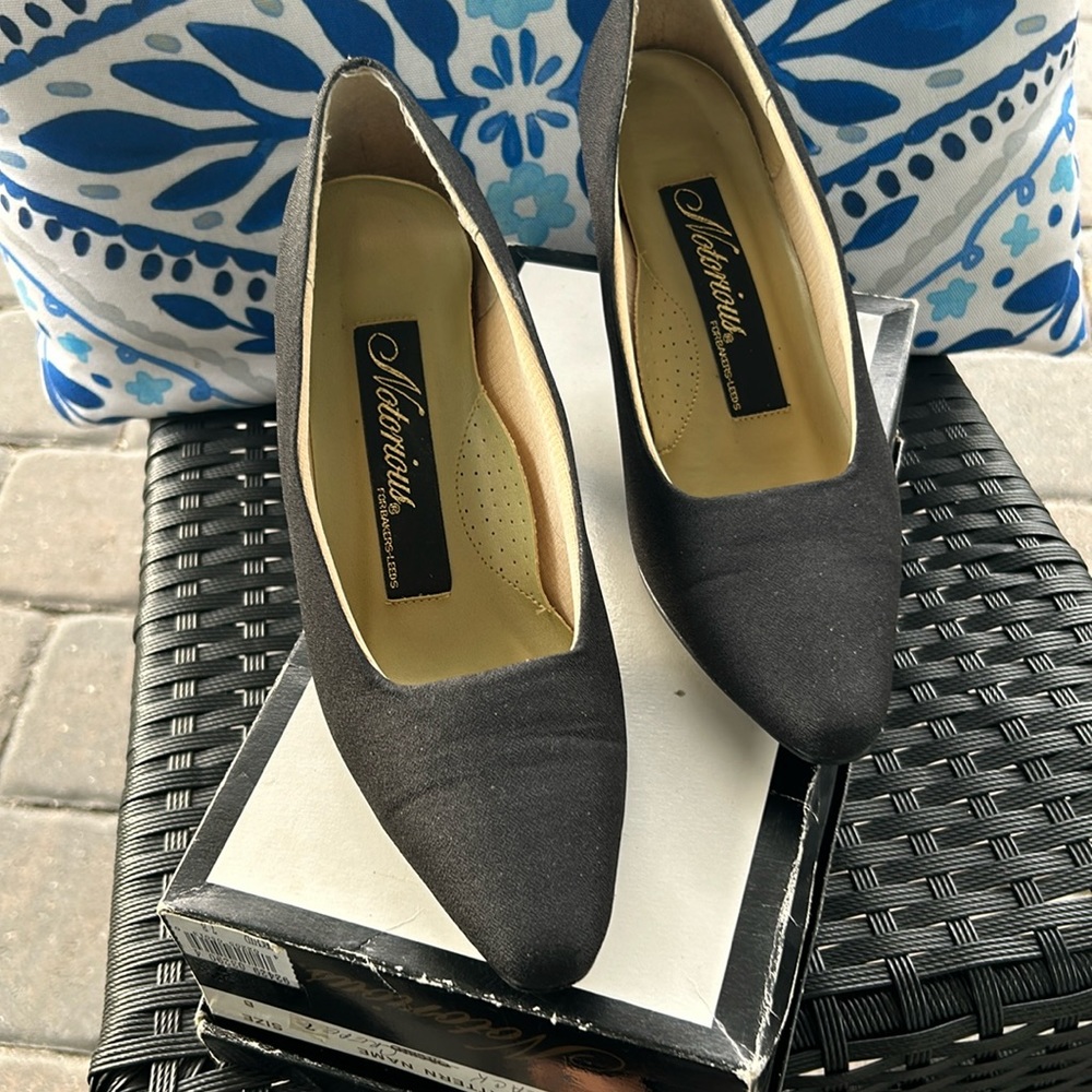 Notorious Black Pump Shoes